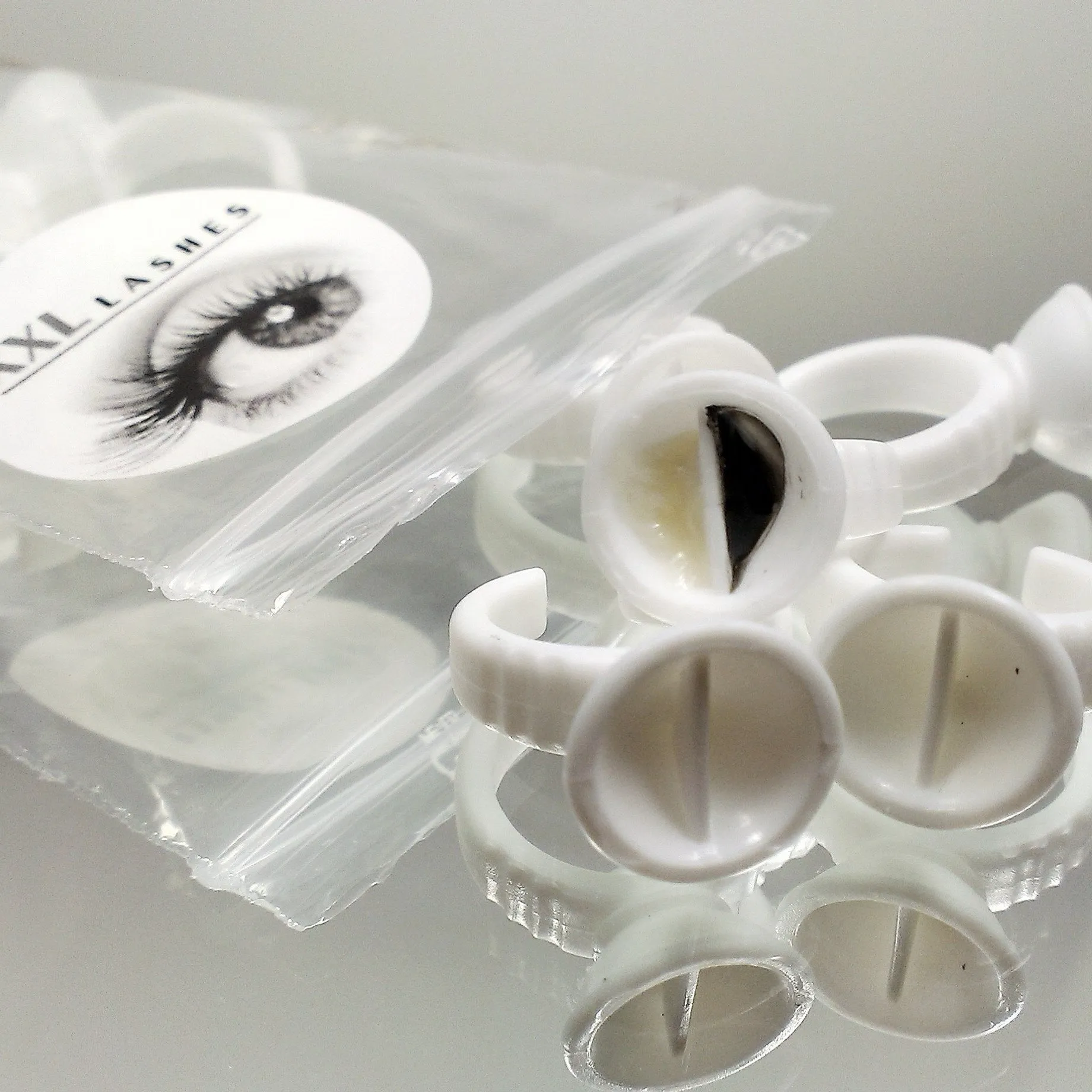 10 Double Chamber Adhesive and Pigment Holder Rings