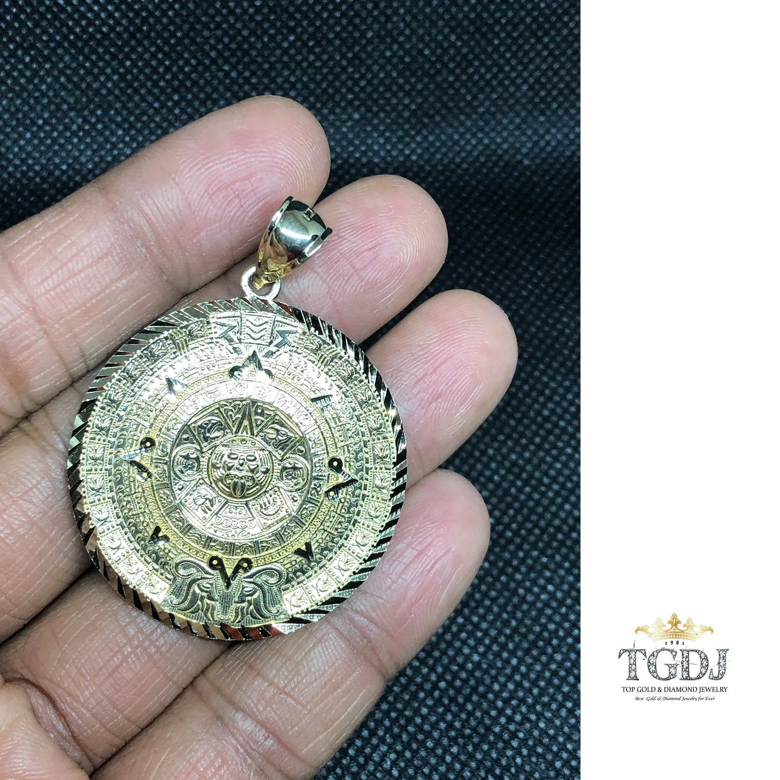 14k Solid Real Yellow Gold Diamond Cut Mexican Aztec Calendar Calendario Sun Mayan Pendant 40 MM/1.5 Inch 8 Grams