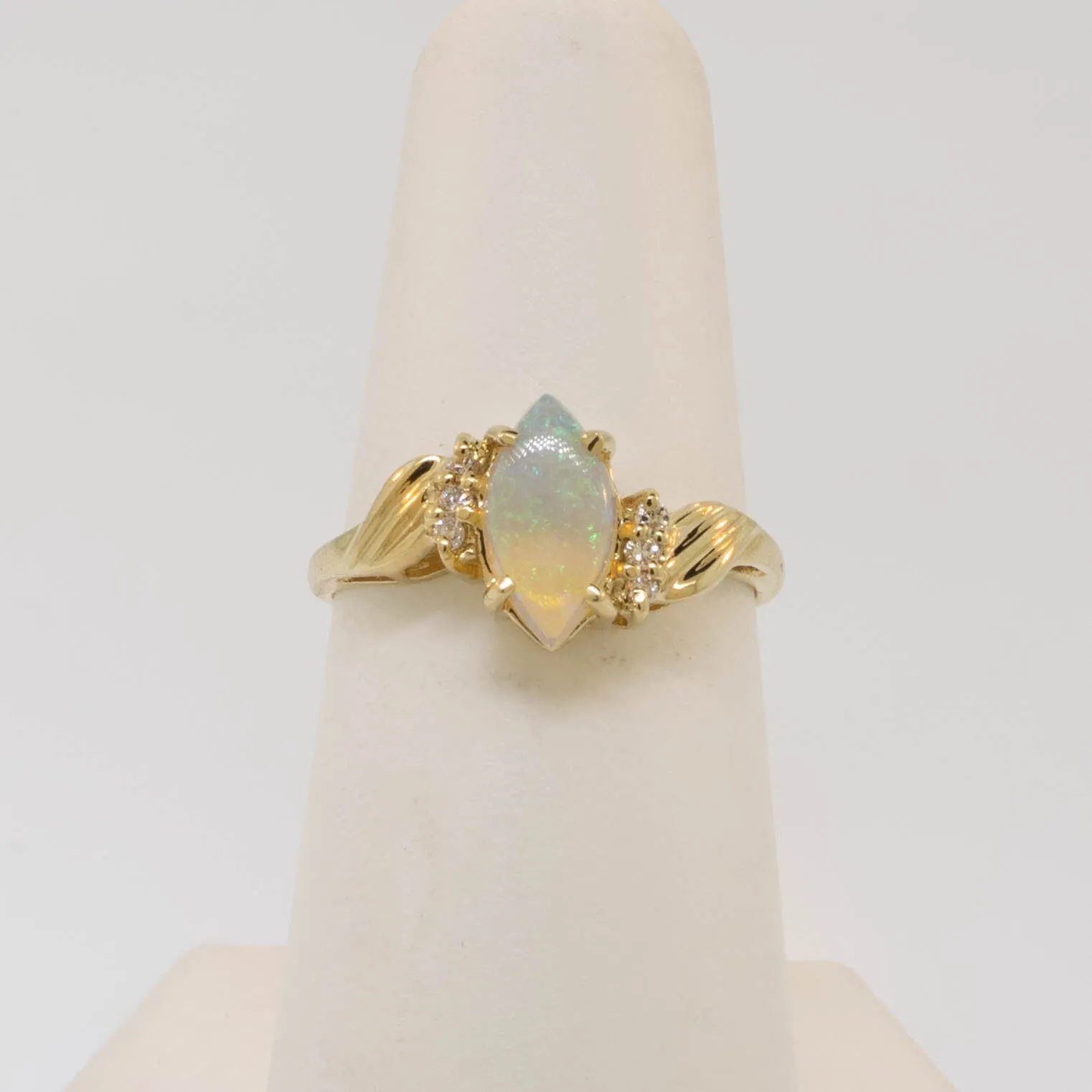 14K Yellow Gold Opal and Diamond Ring Size 6.25 Preowned Jewelry