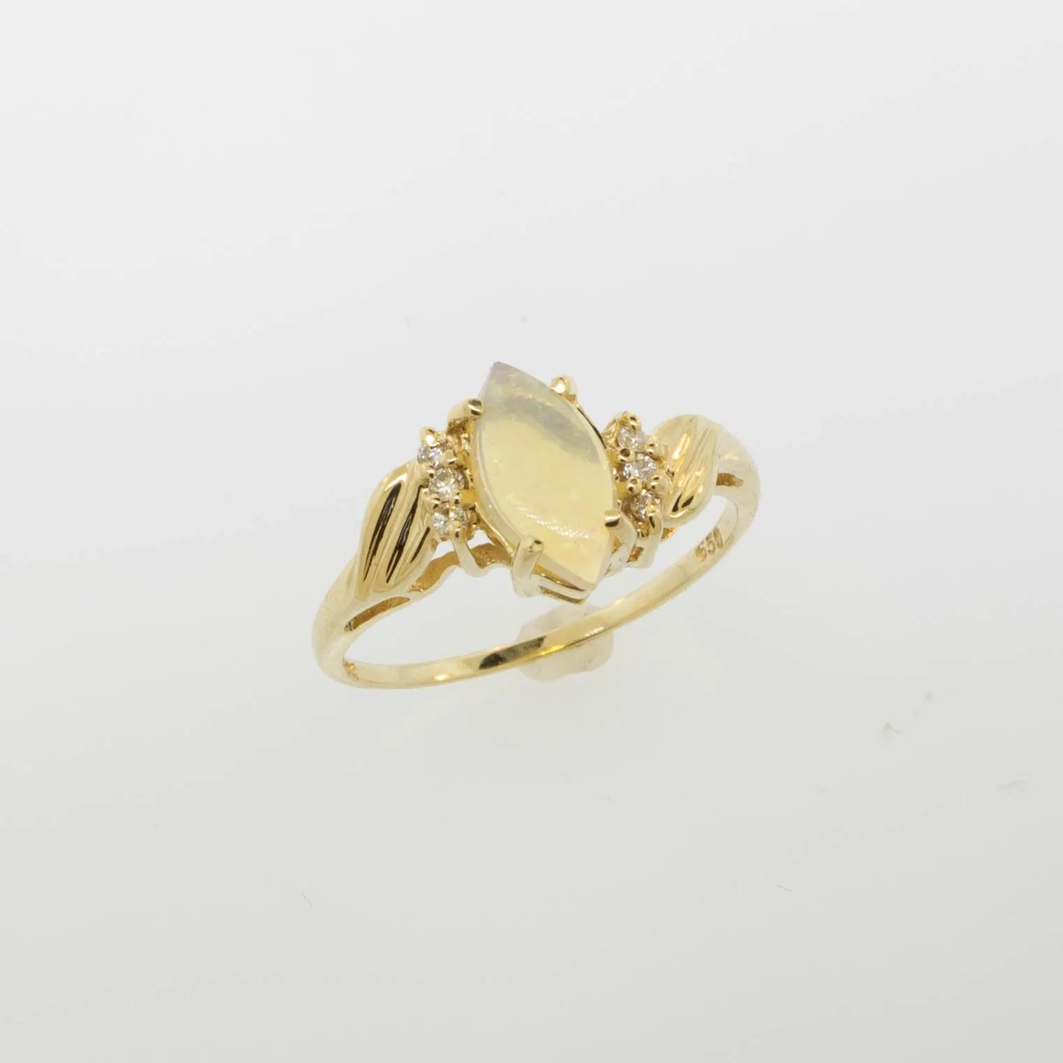 14K Yellow Gold Opal and Diamond Ring Size 6.25 Preowned Jewelry