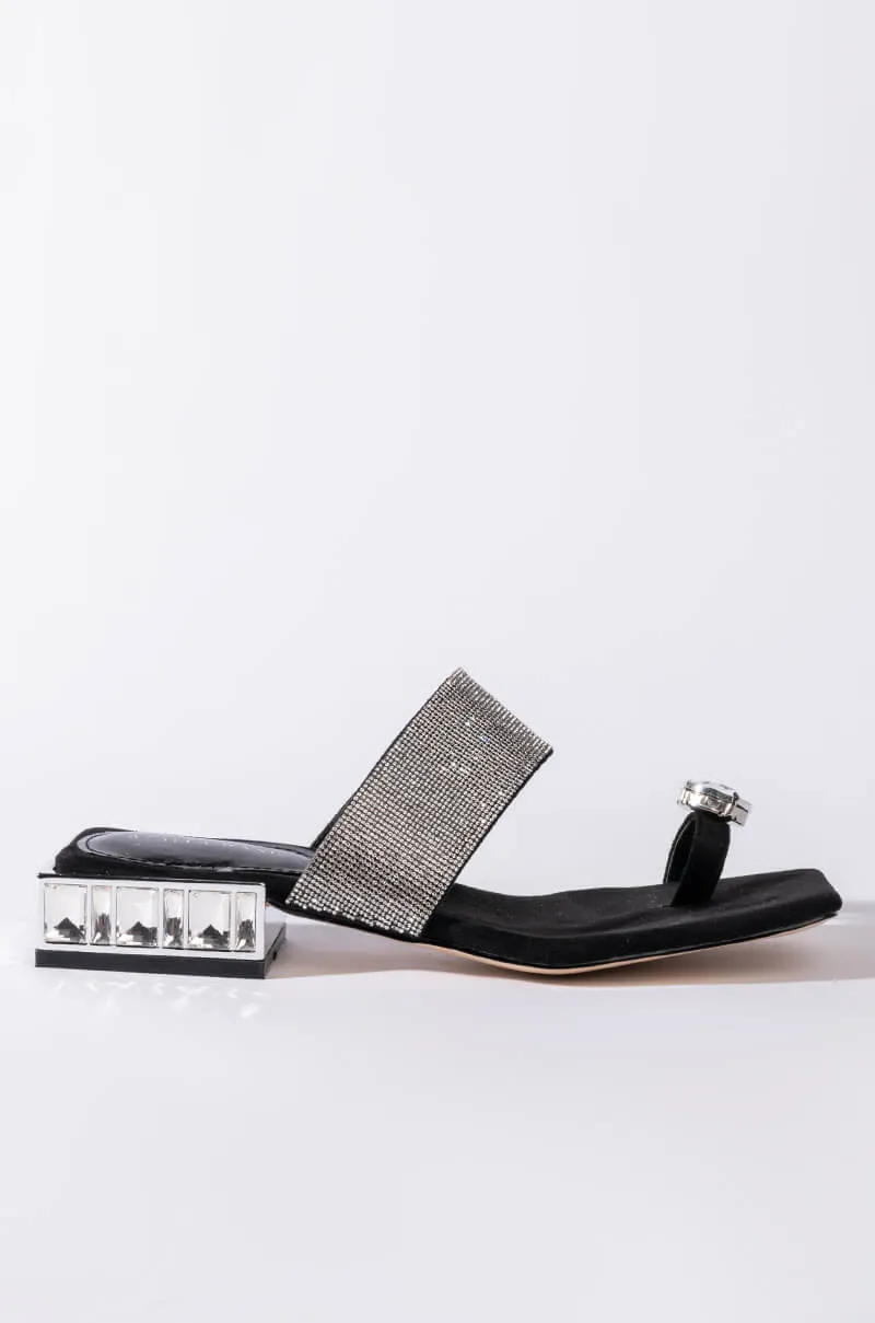 AZALEA WANG DIAMOND DREAMING FLAT SANDAL IN BLACK