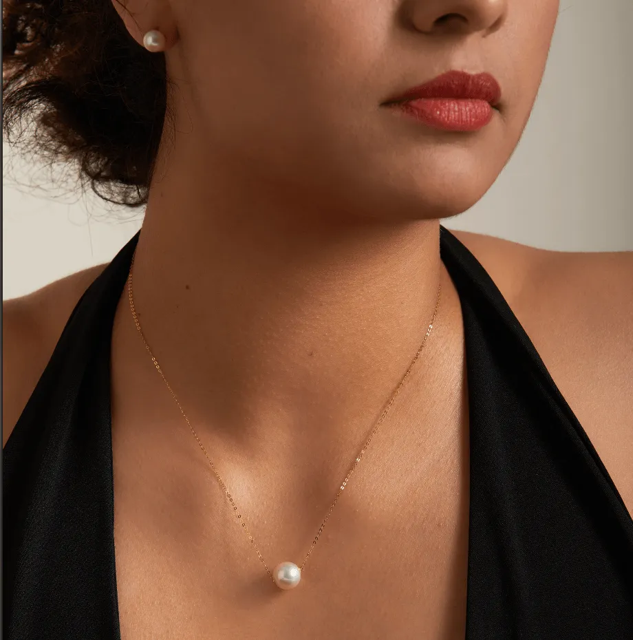 Classic Single Pearl Pendant Necklace 18K Gold