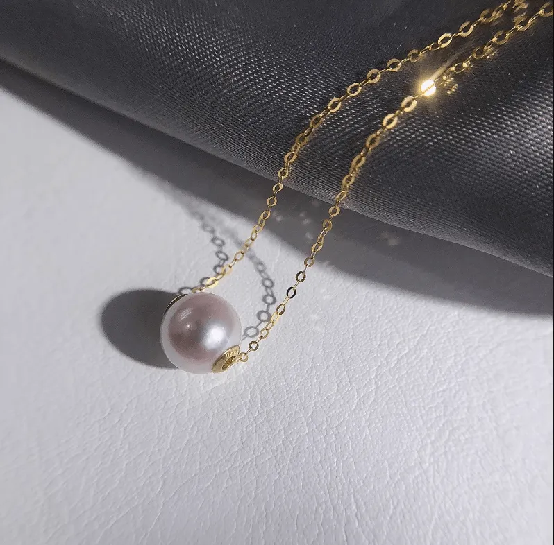Classic Single Pearl Pendant Necklace 18K Gold