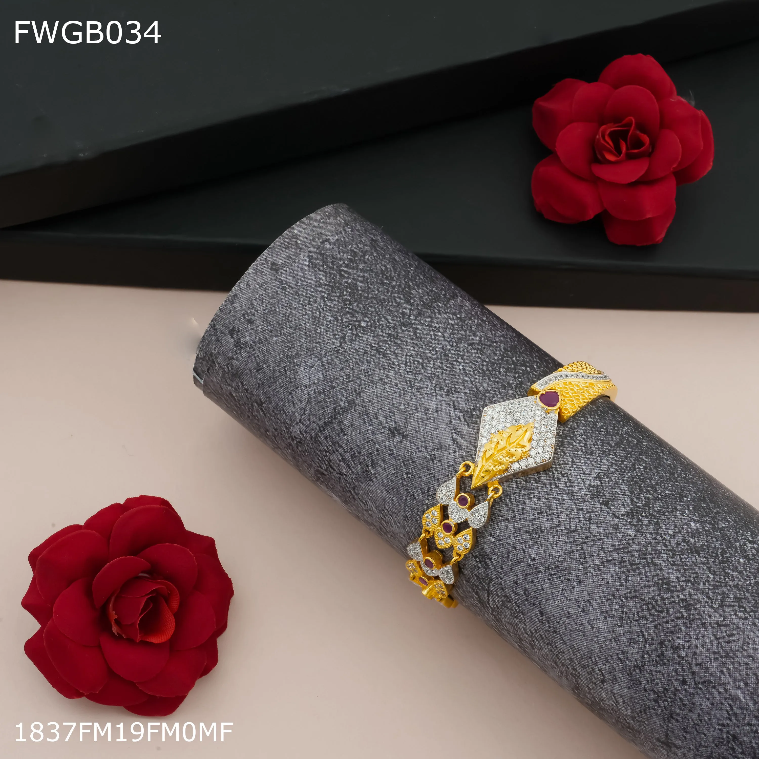 Freemen 1mg Dimond with gold plated kada For Women - FWGB034
