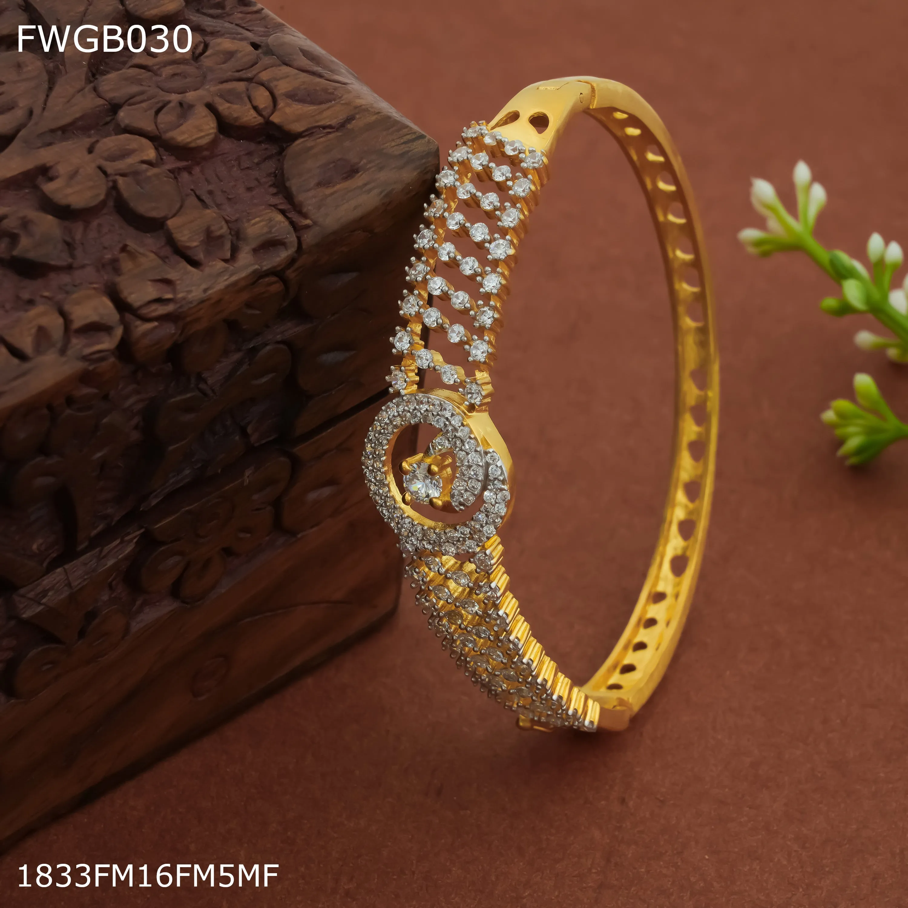 Freemen 1mg Gold plated rhodium Bangles For Women - FWGB030
