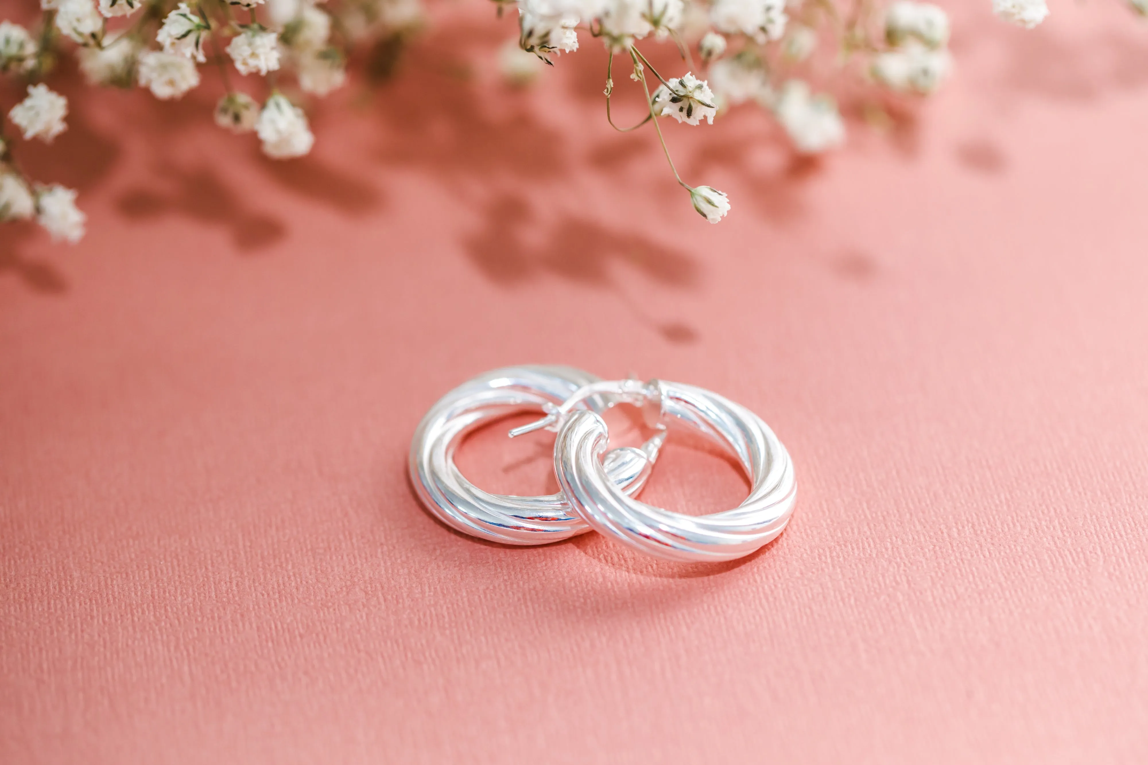 in-line hoops { sterling silver }
