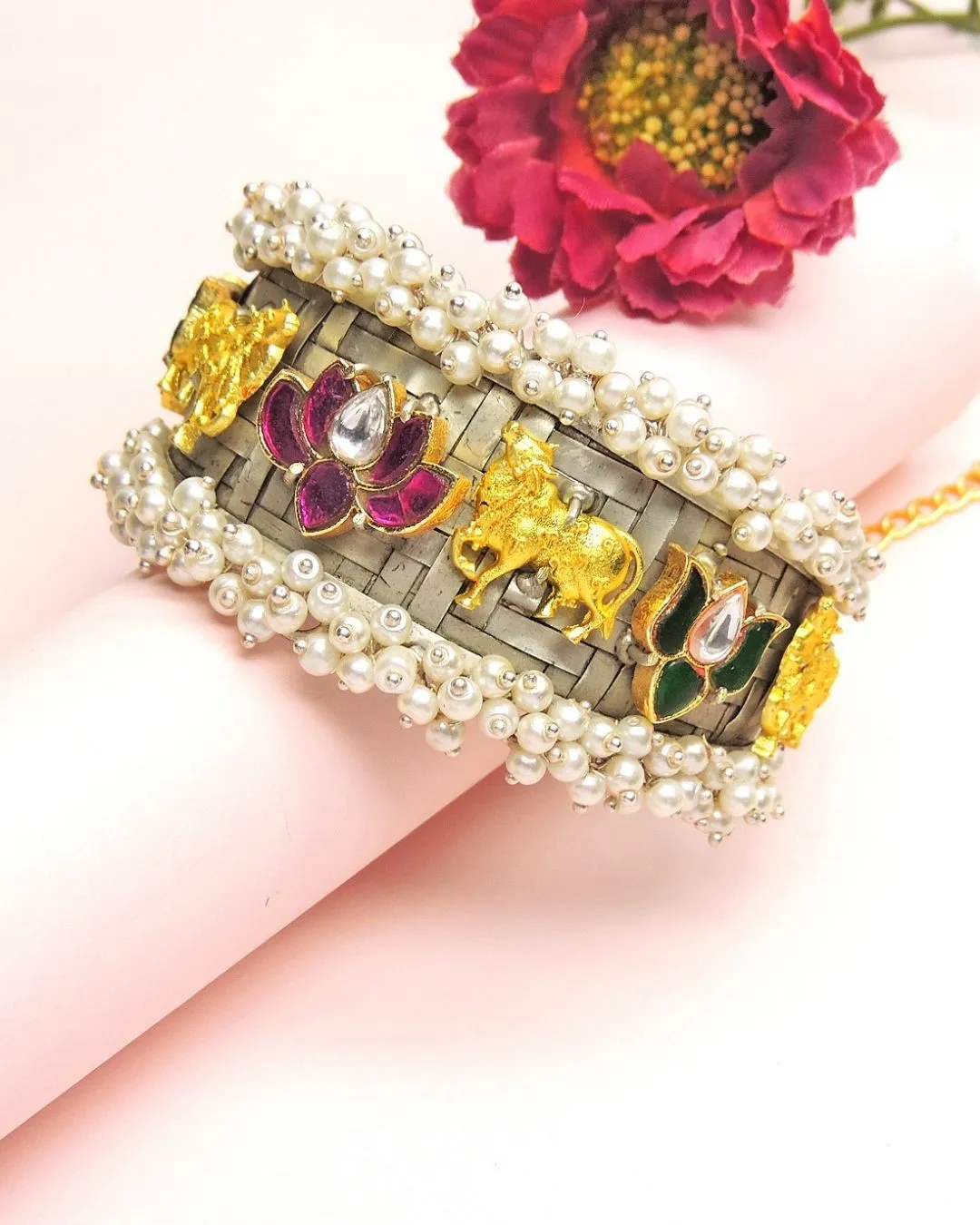Iora Cuff