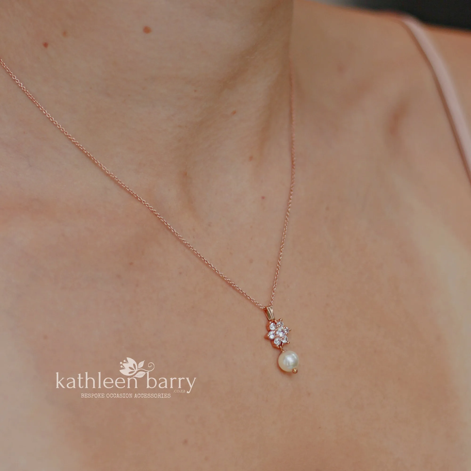 Nina chain pendent necklace - Cubic Zirconia & pearl - Available in Silver, gold or rose gold - Limited stock