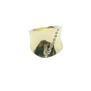 Onda 18k yellow gold and diamonds