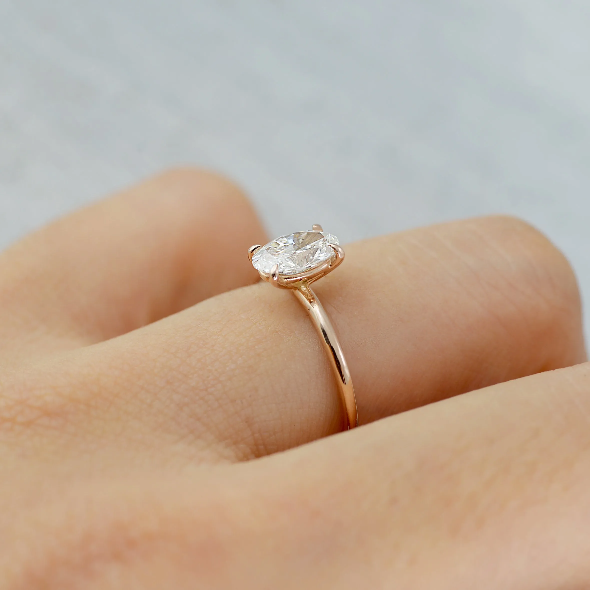 Oval solitaire venus Ring (5x7mm/ semi-precious) - 14K/ 18K Gold