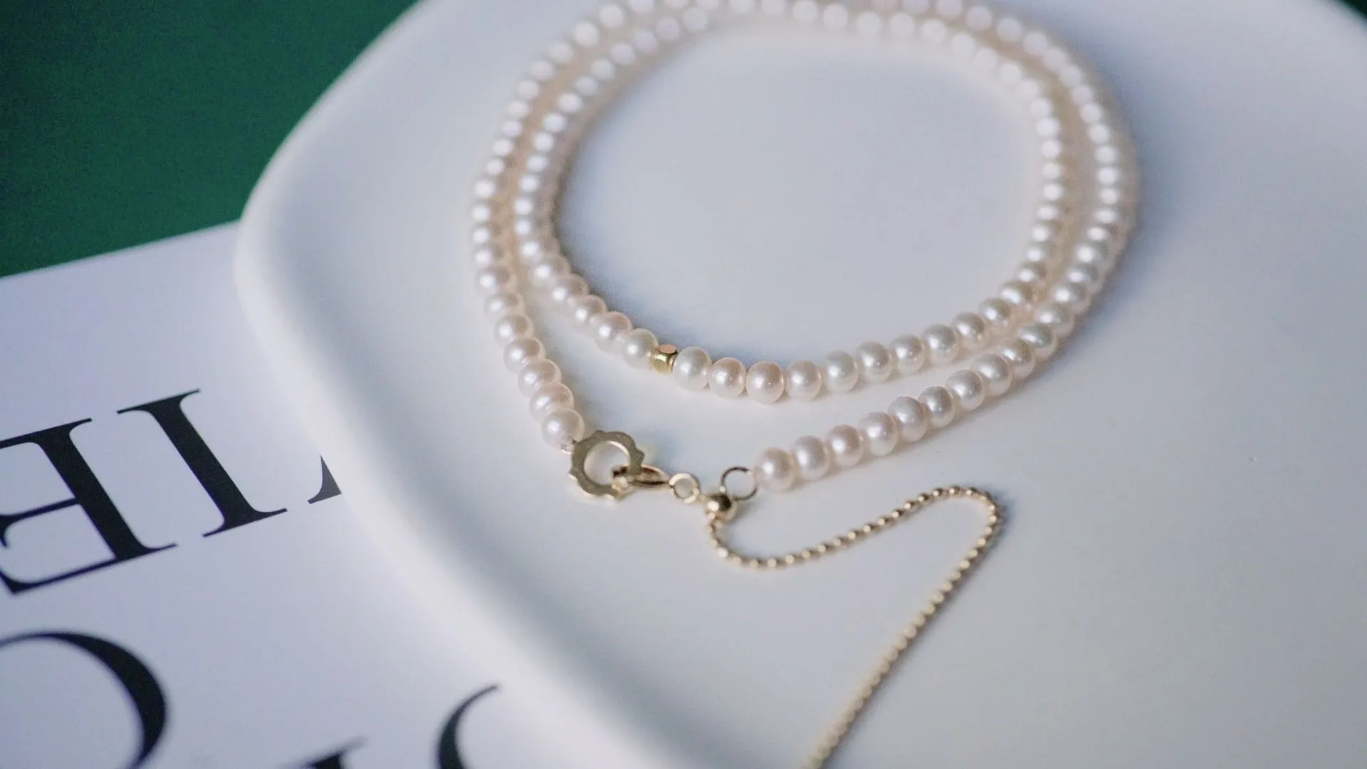 THIALH - 18K Yellow Gold Pearl Necklace