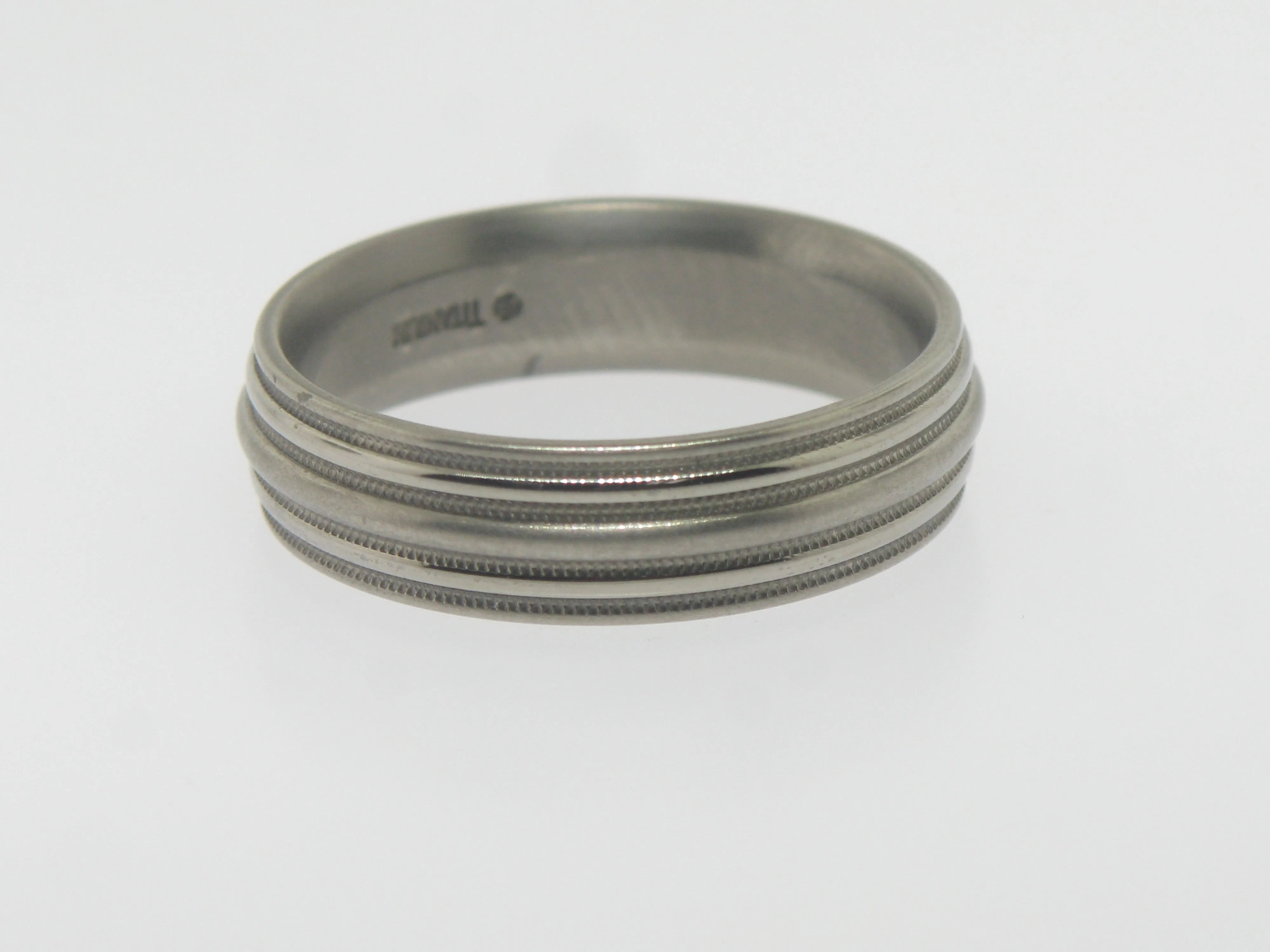 Titanium Wedding Band with Milgrain Finish Size 10 (Brand New Jewelry)