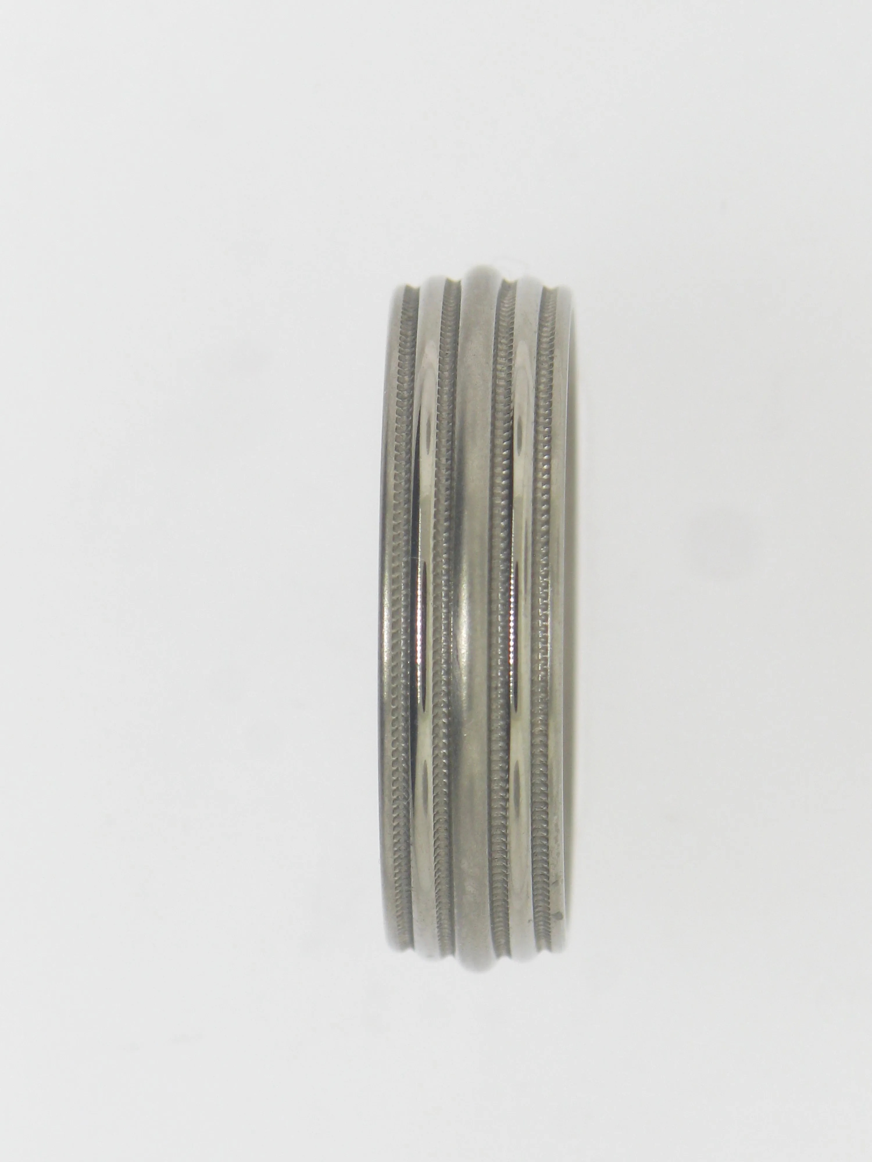 Titanium Wedding Band with Milgrain Finish Size 10 (Brand New Jewelry)