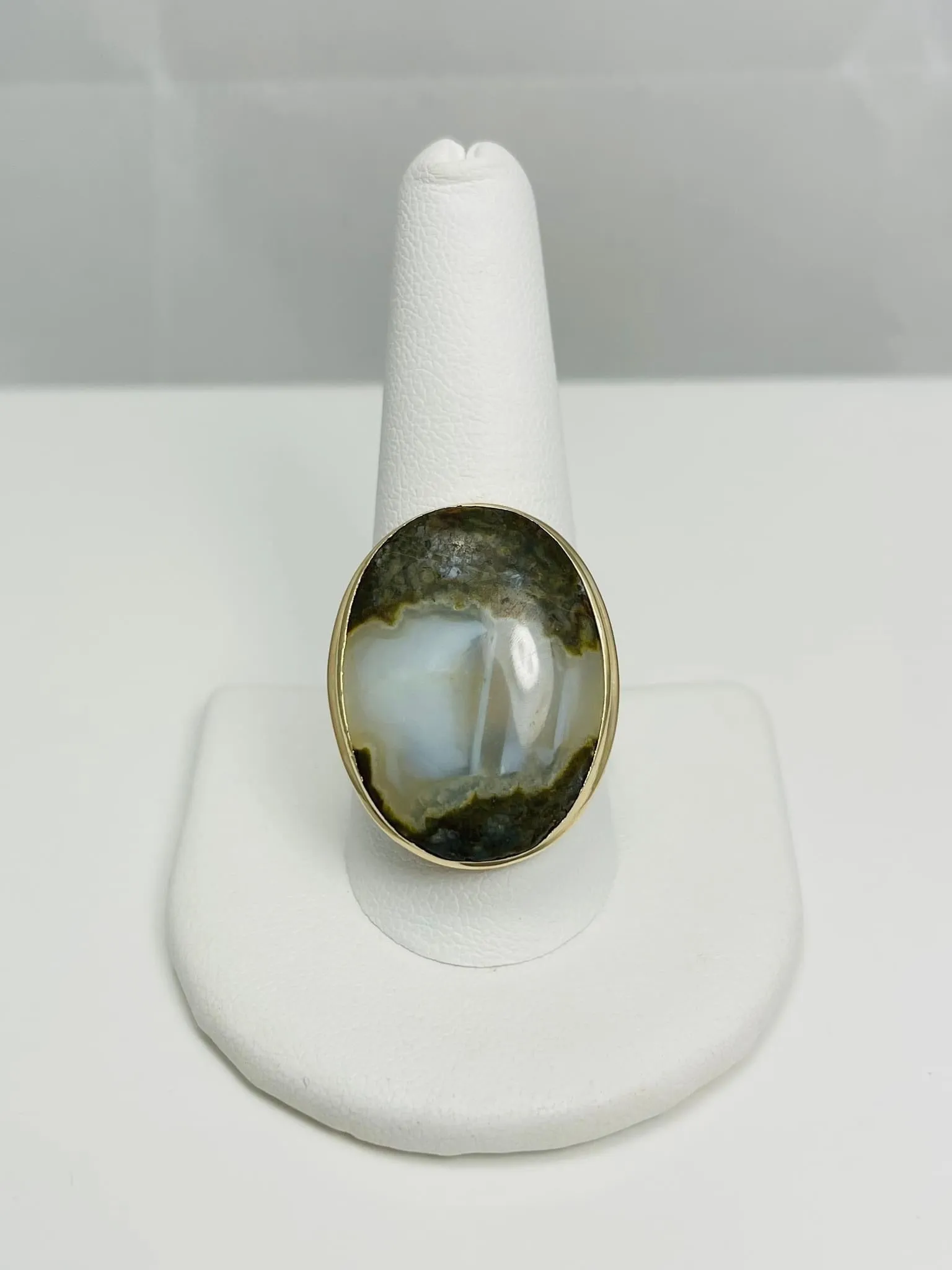 Vintage 14k Agate Ring